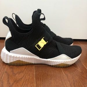 Puma Defy Mid Varsity Sneakers Size 8